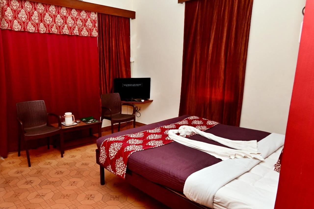 Swimsea Beach Resort, A Beach Property Panaji Εξωτερικό φωτογραφία